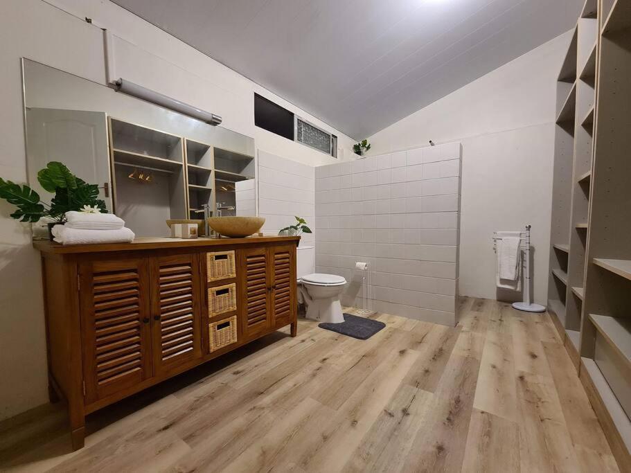 Taharu'U Guest House By The Beach Papara Exteriör bild