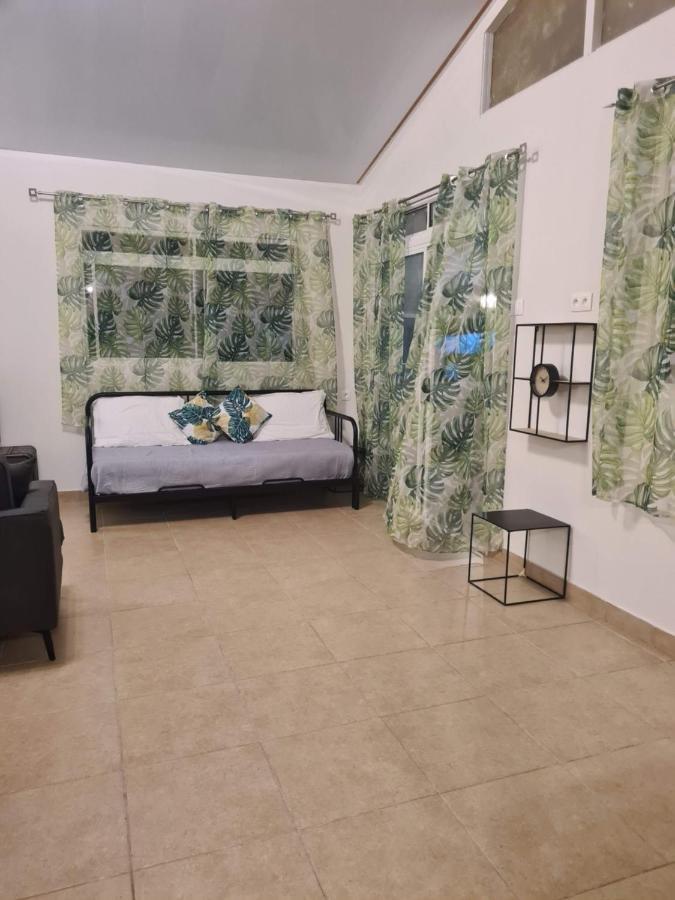 Taharu'U Guest House By The Beach Papara Exteriör bild